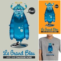 Le Grand Bleu avec une chaussure noire