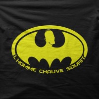 Chauve sourit